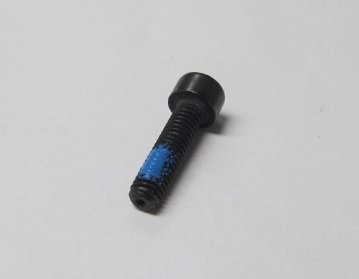 SKRUE 4X15MM UNBRAKO M/LOCTITE SAG 61/268/271/281