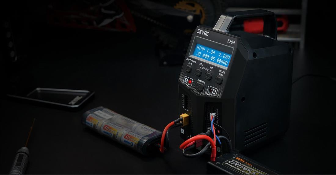 SKYRC T200 12/220V 2x100W COMPUTERLADER - Bilde 5