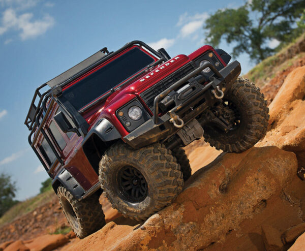 LAND ROVER DEFENDER SCALE & TRAIL 4WD RØD- TRAXXAS (TRX82256-4-RED) - Bilde 2