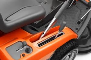 HUSQVARNA R214TC RIDER INKL.AGREG. 103CM COMF.EDITION V-TWIN HQ HV586AE MOT.