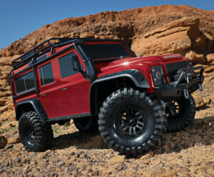 v02_A1A888D1BFE94A7800DFF550531CC588.jpg LAND ROVER DEFENDER SCALE & TRAIL 4WD RØD- TRAXXAS (TRX82256-4-RED)