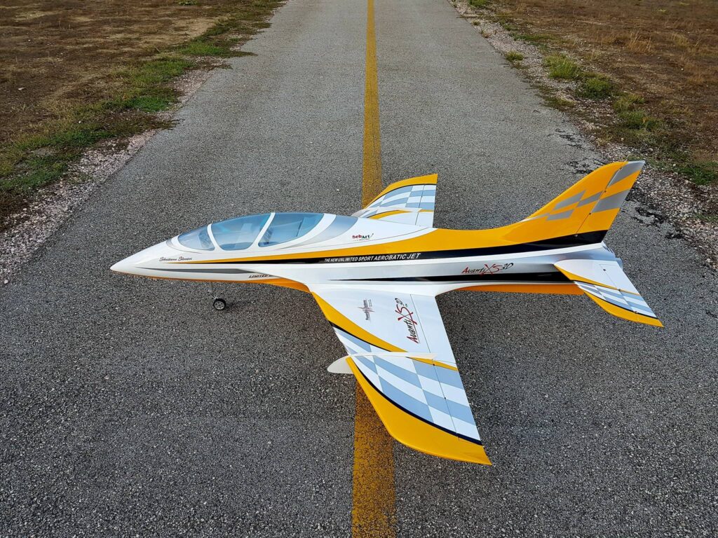 SEBART AVANTI XS 1,9M WITHE/YELLOW W/LANDING GEAR