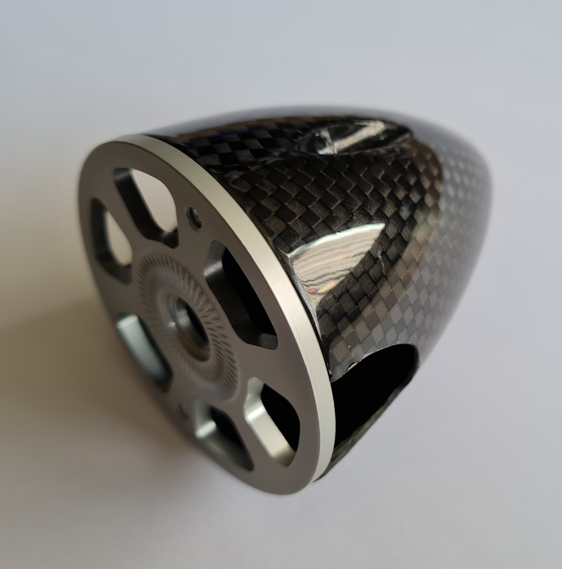 CARBON SPINNER 2,5" - ALU BACKPLATE - Bilde 2