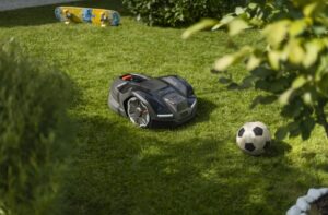 v02_C371C4365A6618A48A43F75B7C771119.jpg HUSQVARNA AUTOMOWER AM 410XE NERA- ROBOTKLIPPER