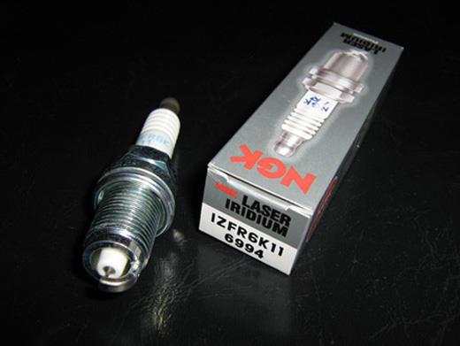 IZFR6K11 NGK PLUGG - (PASSER BL.A HONDA)