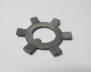 v02_E1FEE7882C5E9C2679C04B57C8C5D0AA.jpg LÅSESSKIVE STARTER ASSY