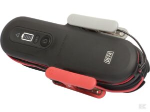 v02_F6F1272561A69D36BEAD3127B3F90393.jpg BATTERILADER 12V 4AMP DEFA