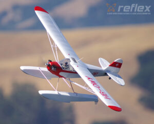 v02_FFE1BE18DE7D8A4462054EFC253F69E5.jpg J3 CUB V4 1400MM W/FLOATS REFLEX V2-GYRO PNP FMS